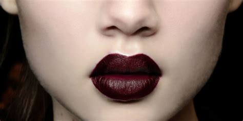 Rossetto scuro: le nuance di tendenza 